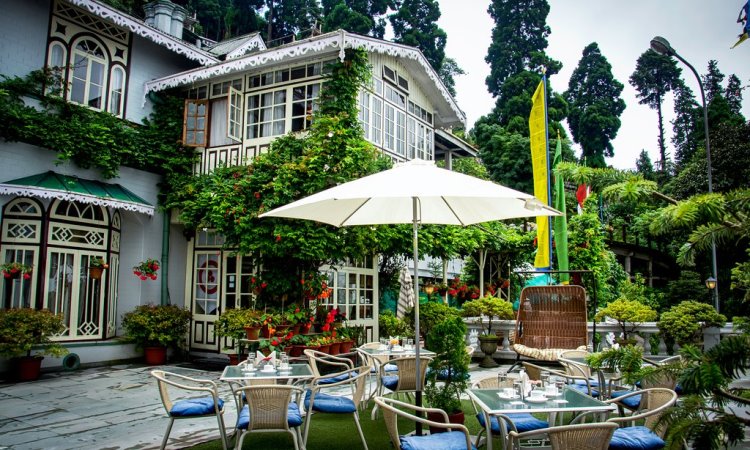 The Hawk’s Nest Resort