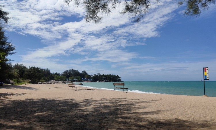 Alamat Pantai Tikus Emas