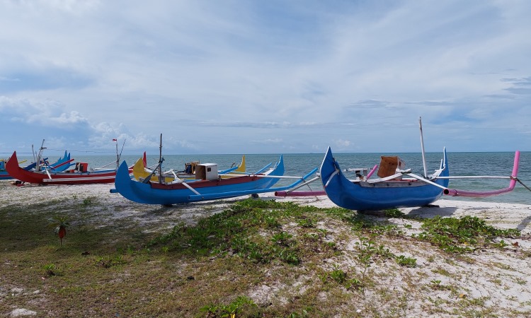 Daya Tarik Dimiliki Pantai Tambak