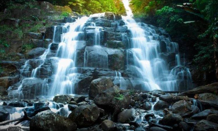 Air Terjun Sarasah, Air Terjun Bertingkat dengan Pesona Alam Memukau di Padang