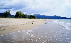 Pantai Sako, Wisata Bahari Tersembunyi Nan Eksotis di Padang