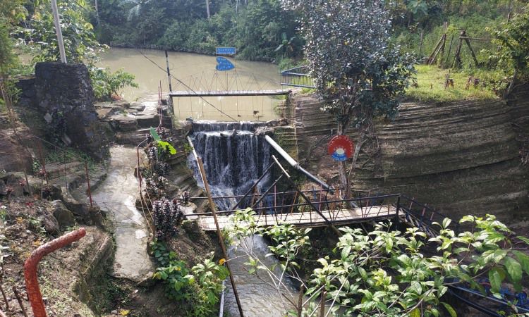 Aktivitas Curup Pancuran Emas