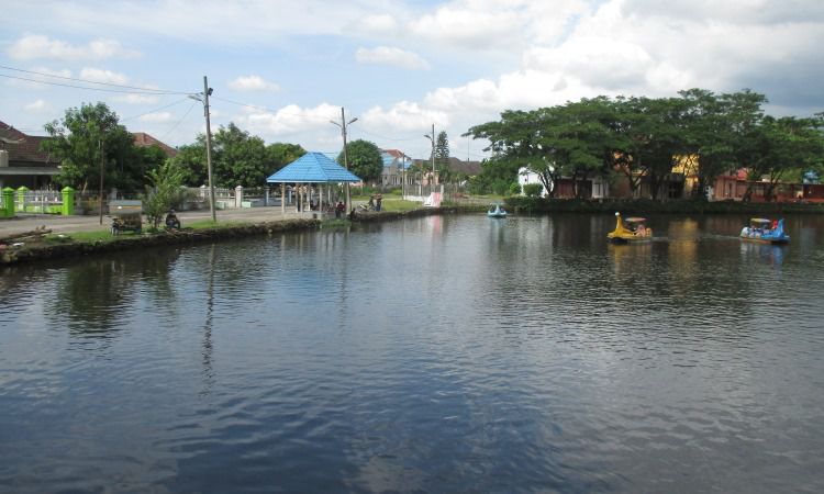 Alamat Danau Kelapa Gading
