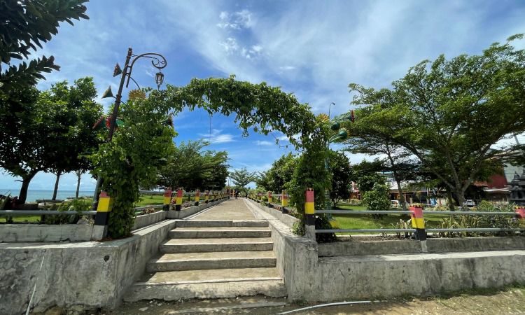 Alamat Taman Ya'ahowu