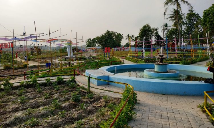 Fasilitas Taman Asmoro