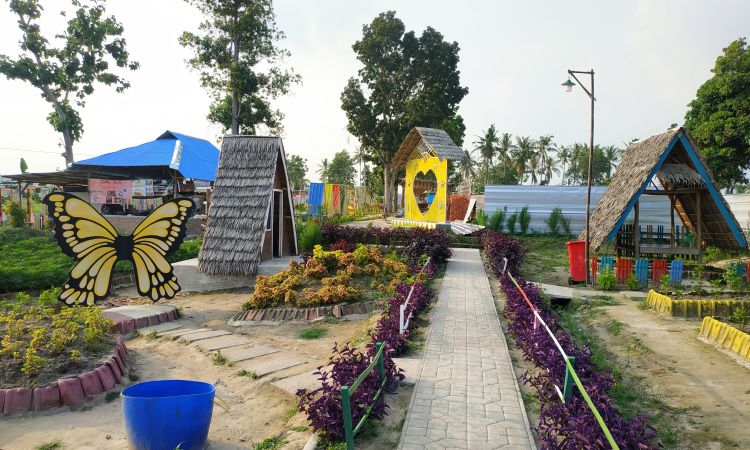 Taman Asmoro Jati Agung, Destinasi Wisata Alam Hits di Lampung Selatan