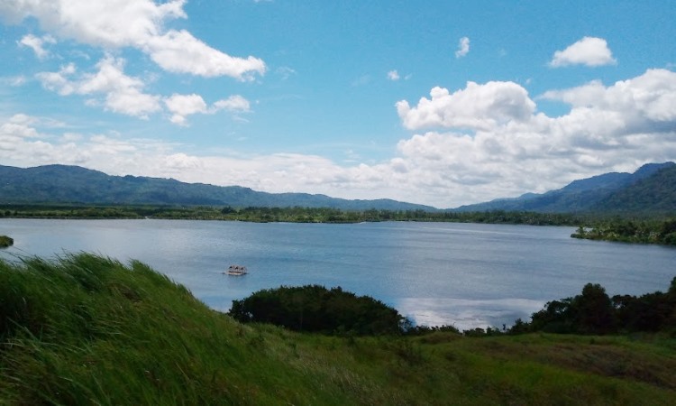 Aktivitas Menarik di Danau Asam Suoh