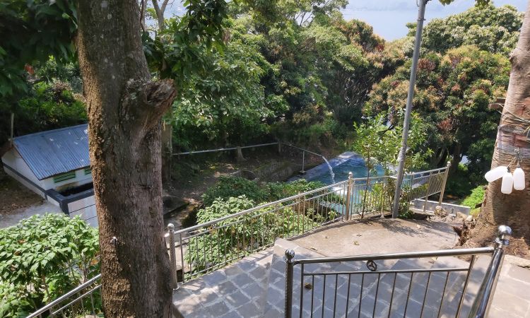 Alamat Aek Sipangolu Bakkar