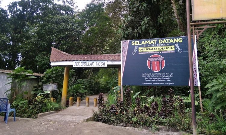 Alamat Aek Sipaulak Hosa Loja