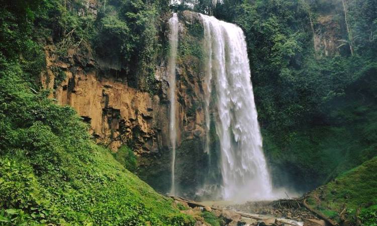 Alamat Air Terjun Semantung