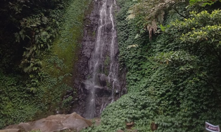 Alamat Air Terjun Sinar Tiga