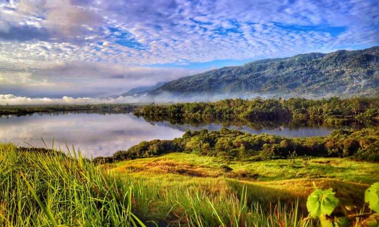 Danau Lebar Lampung Barat