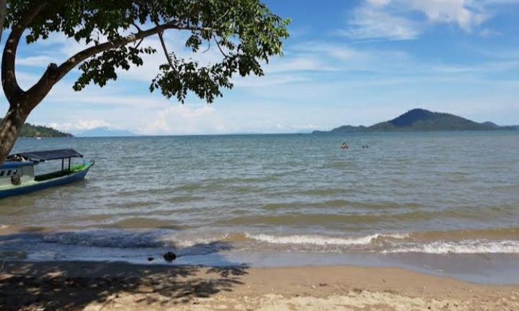 Fasilitas di Pantai Batu Mandi