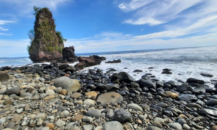 Fasilitas di Pantai Batu Tihang