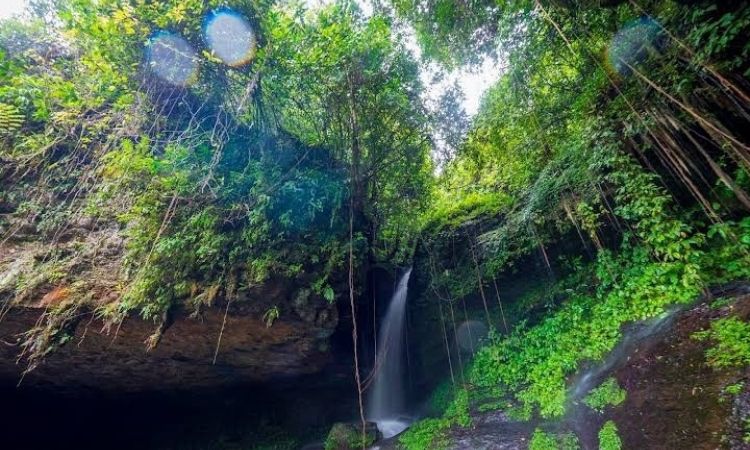 Aktivitas Menarik di Seribu Goa Banuarea