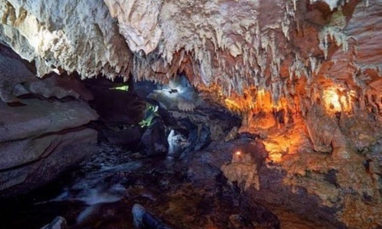 Fasilitas di Seribu Goa Banuarea