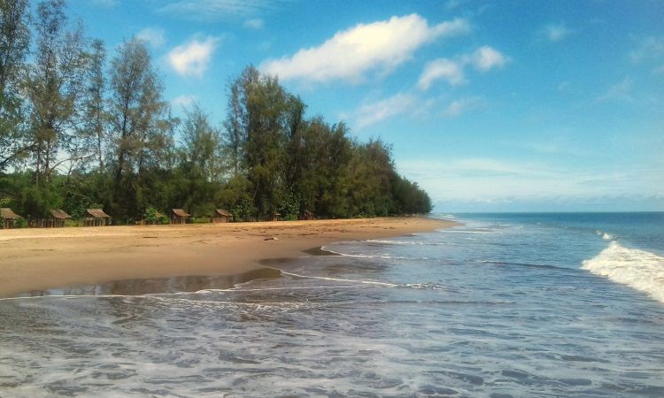 Pantai Hoya Gunungsitoli