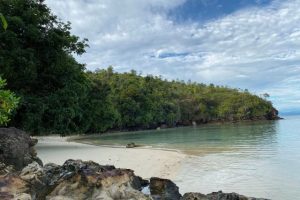 Pantai Pulau Putri, Pantai Pasir Putih dengan Panorama Biota Laut Eksotis di Tapanuli Tengah