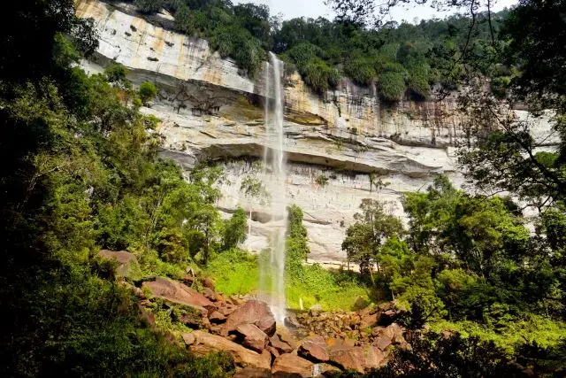 Air Terjun Batang Kapas di Kampar