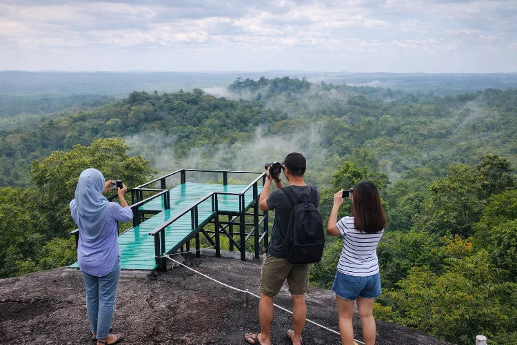 Aktivitas Bukit Peramun