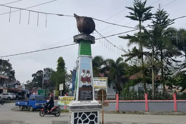 Tugu Salak Pakkat di Humbang Hasundutan