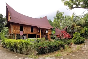 Wisata Rumah Lontiok di Kampar