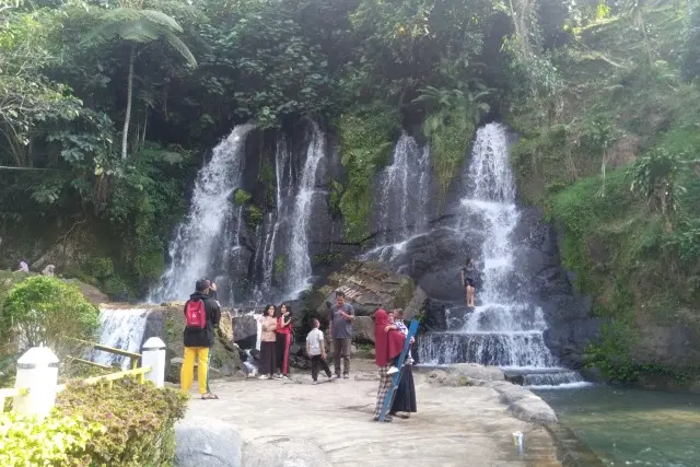 Aktivitas Air Terjun Bah Biak