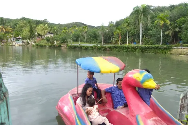 Aktivitas Danau Marambe