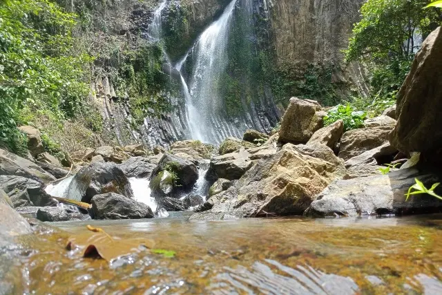 Alamat Air Terjun Lembah Pelangi