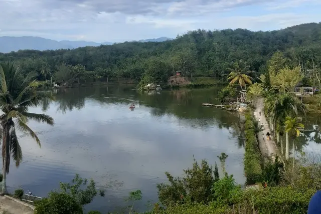 Fasilitas Danau Marambe