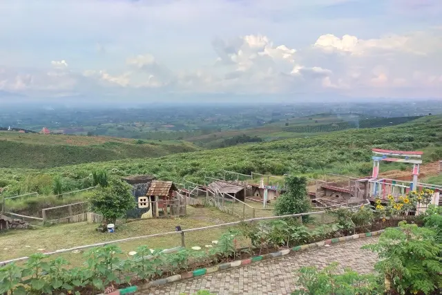 Fasilitas Peak 2000 Siosar Karo