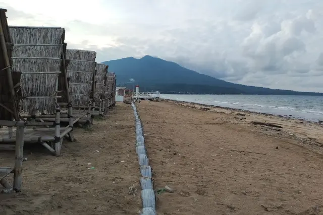 Pantai Kedu Warna, Pantai Indah & Spot Terbaik Menikmati Sunset di Lampung Selatan