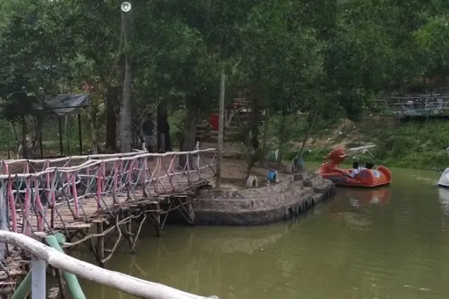 Fasilitas di Bukit Tursina