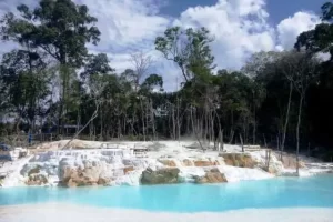 Kawah Putih Tinggi Raja