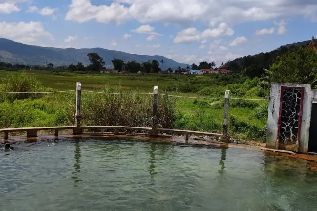 Aktivitas Menarik Air Soda Parbubu