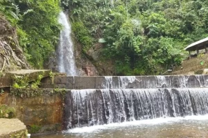 Daya Tarik Air Terjun Sihobuk