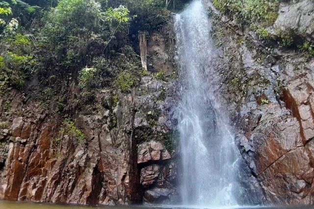 Fasilitas Air Terjun Sihobuk