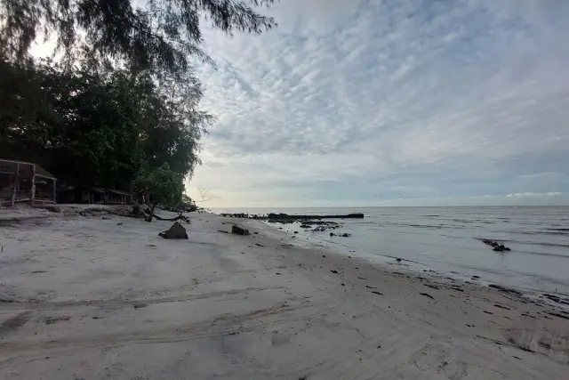 Daya Tarik Pantai Sri Mersing