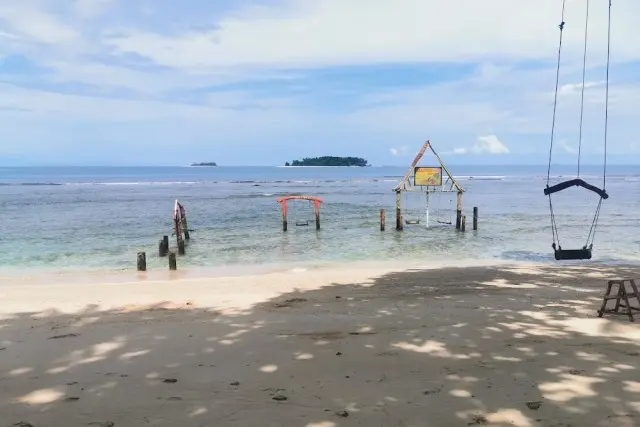 Fasilitas Pantai Gandoriah