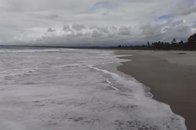 Fasilitas Pantai Krui