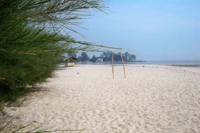 Fasilitas Pantai Sri Mersing