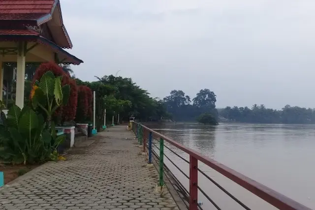 Fasilitas Taman Tanggo Rajo Jambi