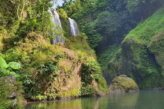 Kegiatan Menarik Air Terjun Blang Kolam