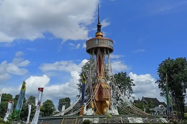 Kegiatan Tugu Keris Siginjai