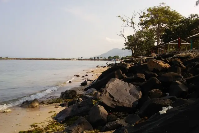 Alamat Pantai Tanjung Selaki