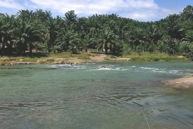 Daya Tarik Pemandian Batu Nongol