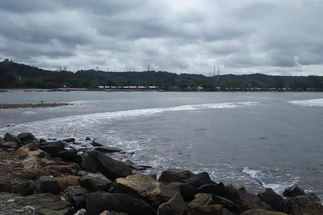Fasilitas Pantai Tanjung Selaki