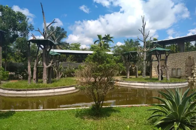 Fasilitas Rahmat Zoo and Park