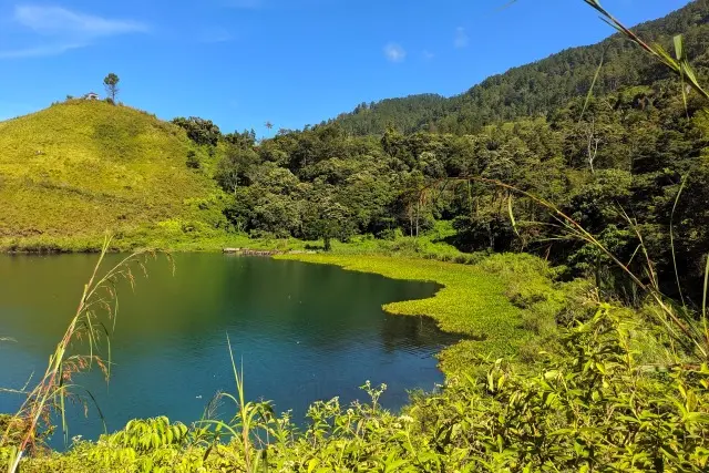 Alamat Bukit Sipolha