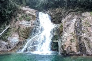 Daya Tarik Air Terjun Simempar